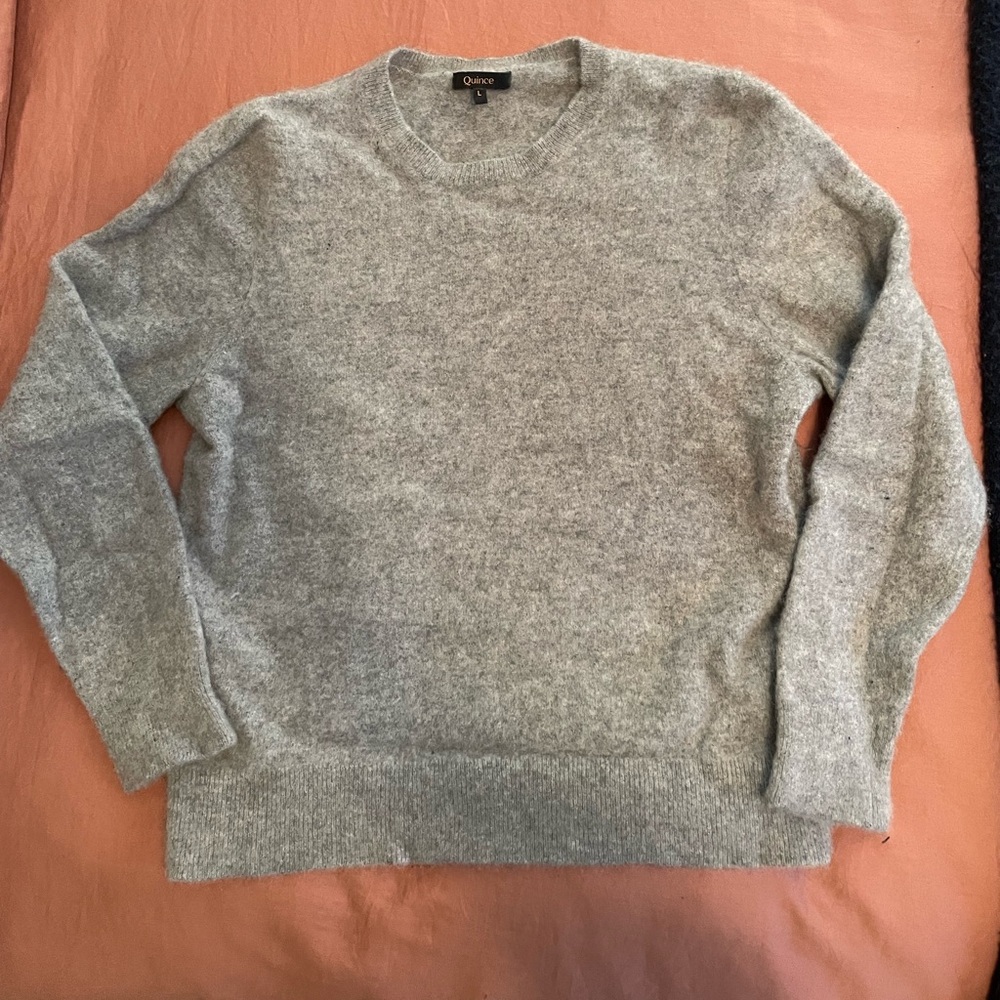 Quince Gray Cashmere Crewneck Sweater
